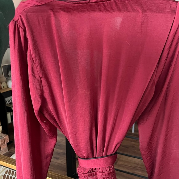 ♥️ Fashion Nova Romper with Cinch tie ♥️ - Picture 2 of 4